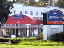 Howard Johnson Inn - Albany